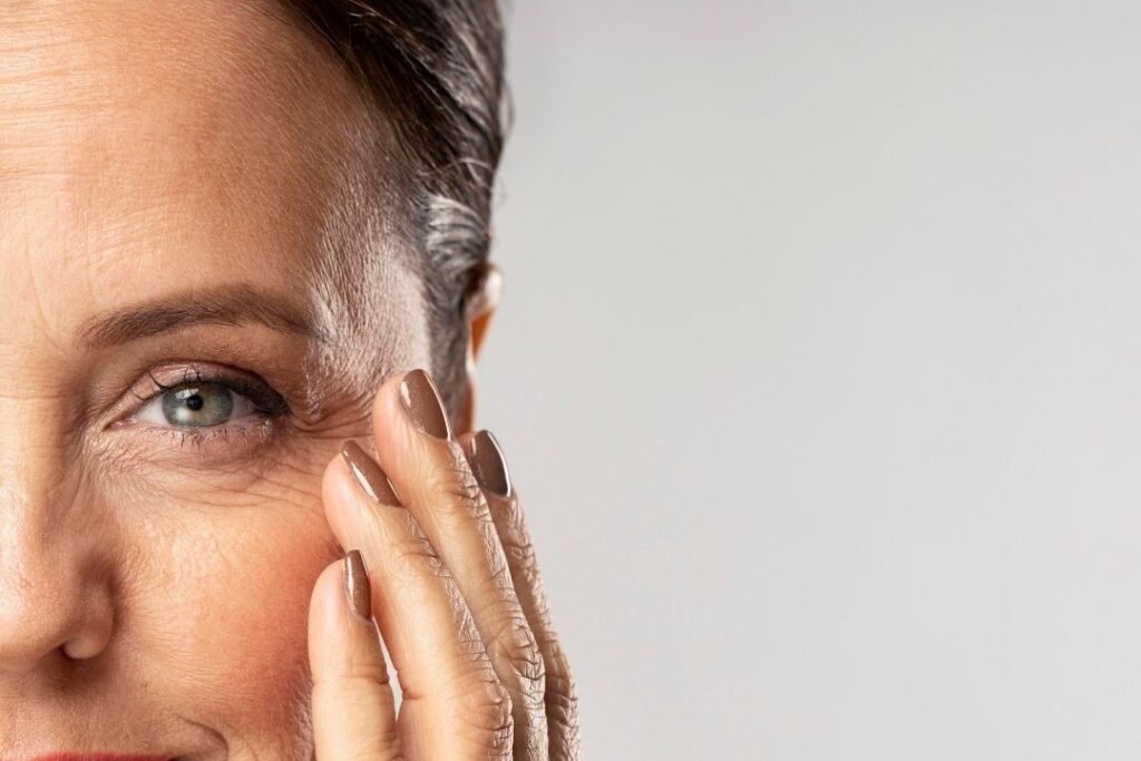 Ácido Hialurônico nas Linhas Finas dos Olhos: Hidratação Profunda com Naturalidade