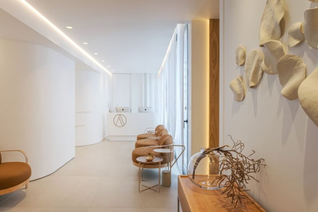 Primeira-Consulta-Dermatologica-na-Clinica-Dra.-Andrea-Severa
